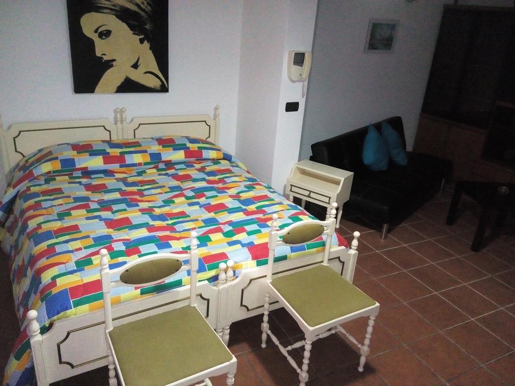 Dimora Donna Clara Bed & Breakfast Conversano Bilik gambar